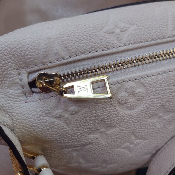 Louis Vuitton EMPRIENTE BUMBAG Créme Monogram Waist Crossbody 🤍 - Picture 5 of 16